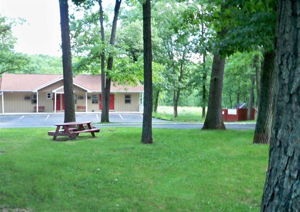 Pennswoods Inn Manheim Exterior photo